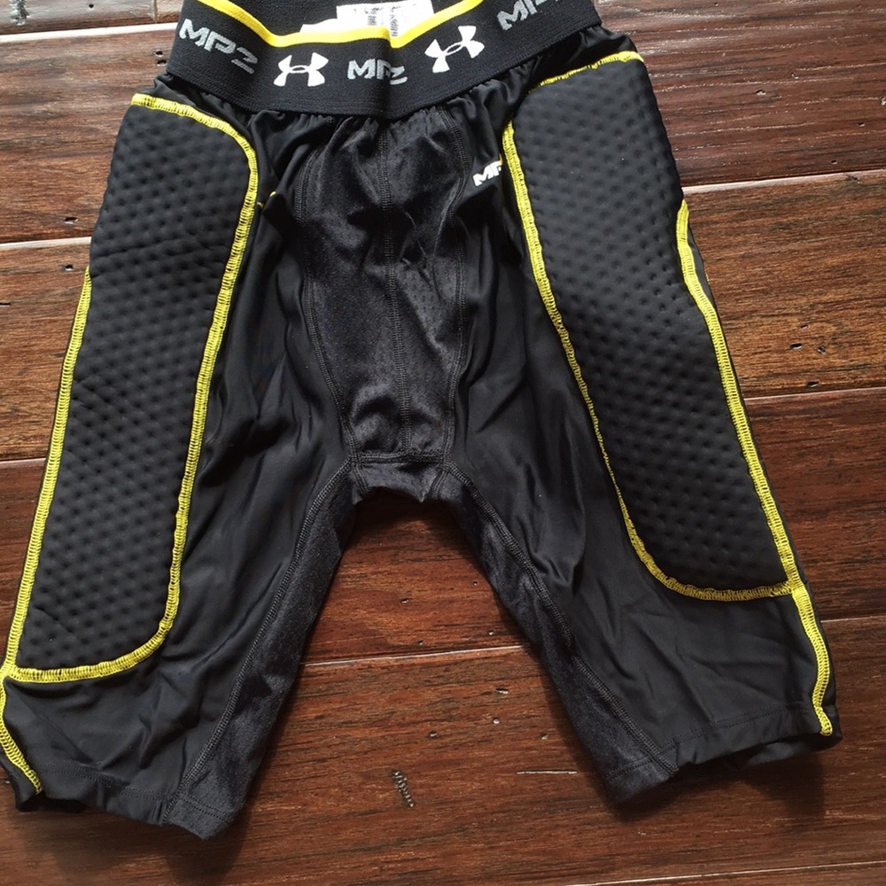 NWT UA compression hot gear series - Picture 1 of 8